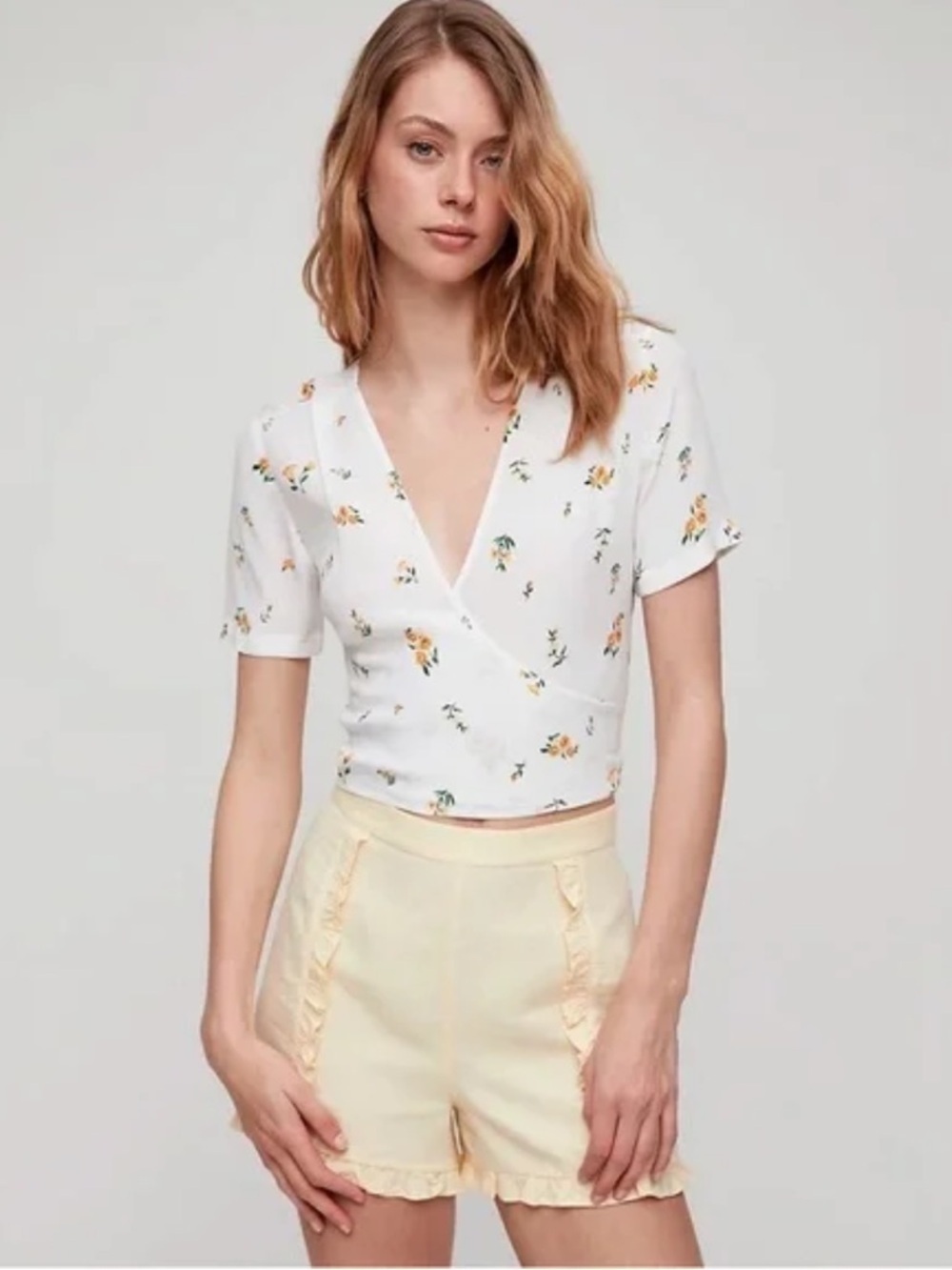 Aritzia Sunday best White and Yellow Floral Tie-Front Blouse